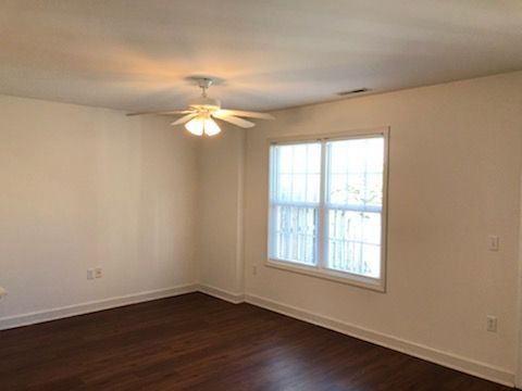 Building Photo - DURANGO PLACE TOWNHOMES