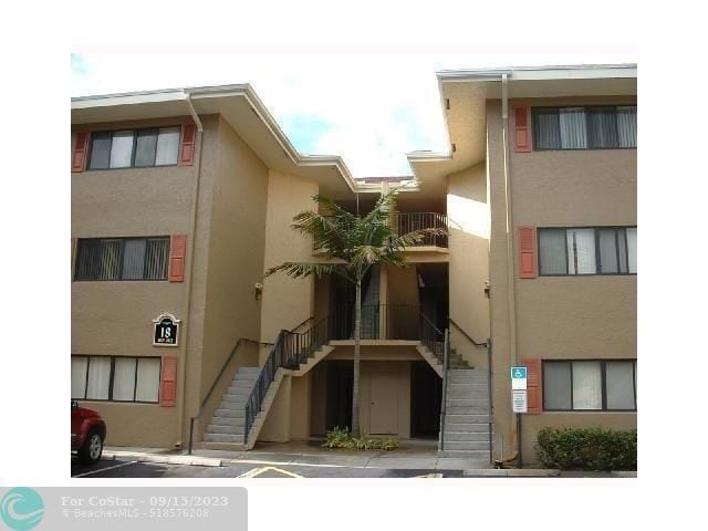 Building Photo - 2550 SW 18th Terrace