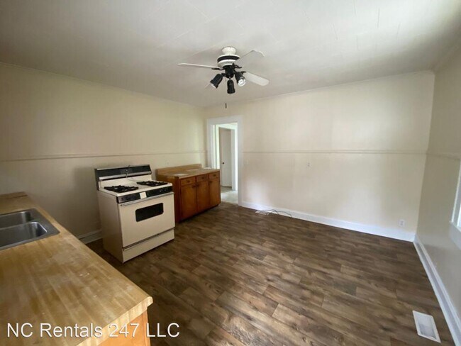 Foto del edificio - 4 br, 1 bath House - 914 Tucker St