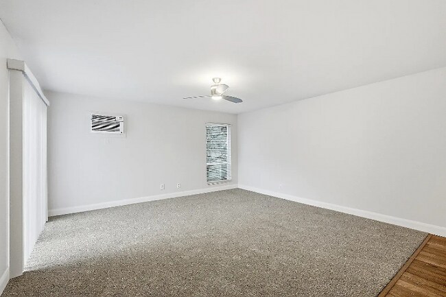 Foto del edificio - 172 W Clinton Ave