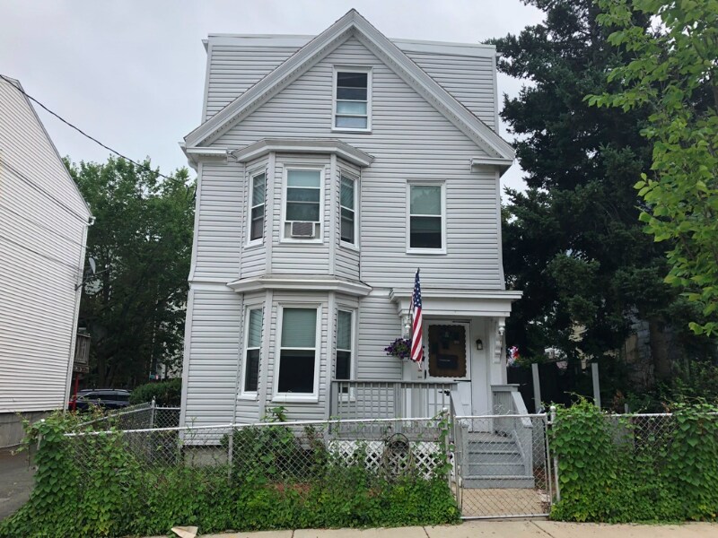 41 Gillooly Rd Unit 2, Chelsea, MA 02150 Room for Rent in Chelsea, MA