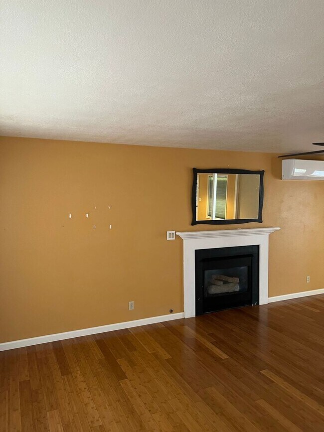 Foto del edificio - Beautiful Rockridge Home for long term Lease.