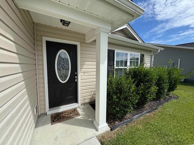 Building Photo - 122 Desurrency Ct