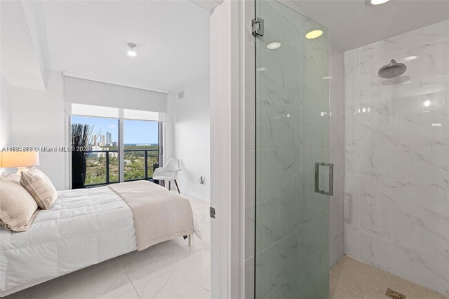 Photo - 16385 Biscayne Blvd Apartment