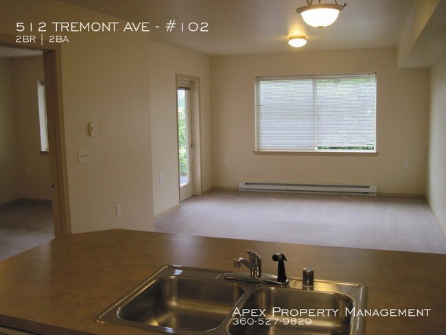 Building Photo - NORTH- Creekside Villas