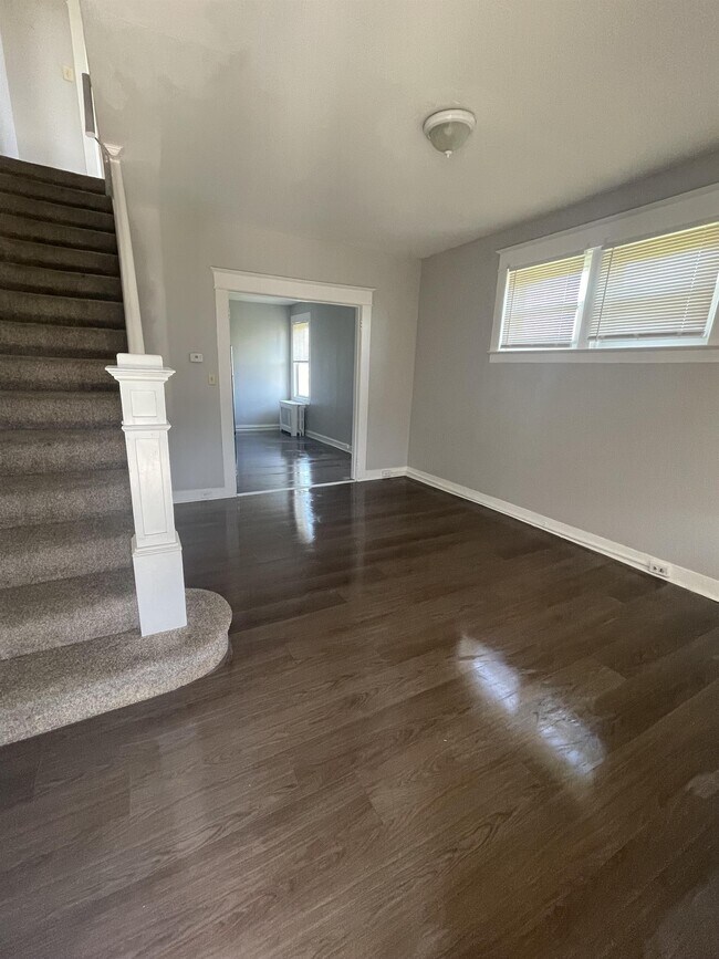 Foto del edificio - 5307 Cordelia Ave