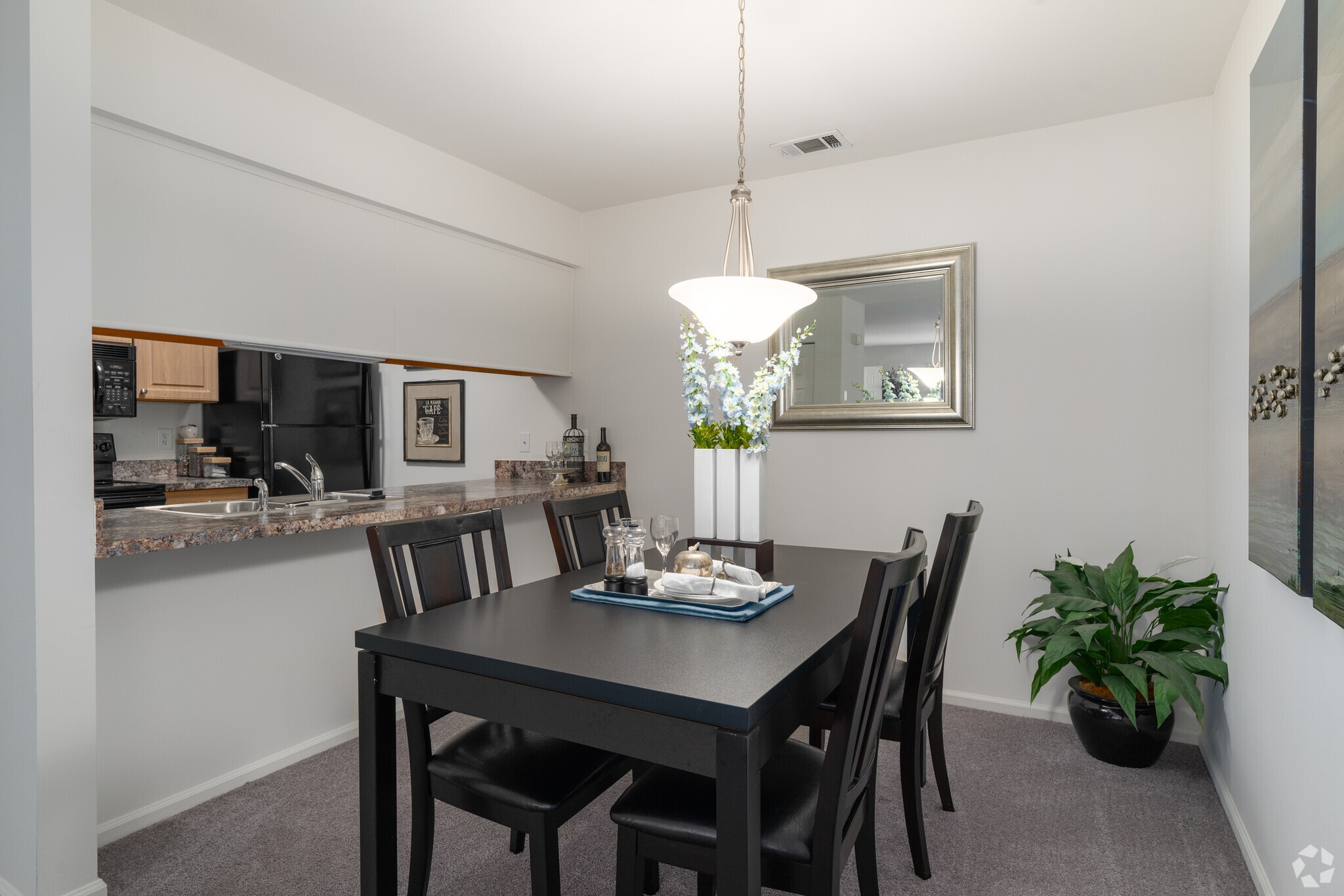 Brookfield Apartments photo 2