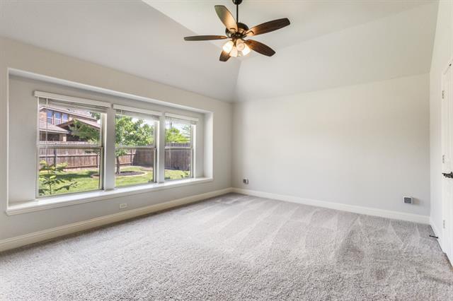 Building Photo - 3317 Creekhaven Dr