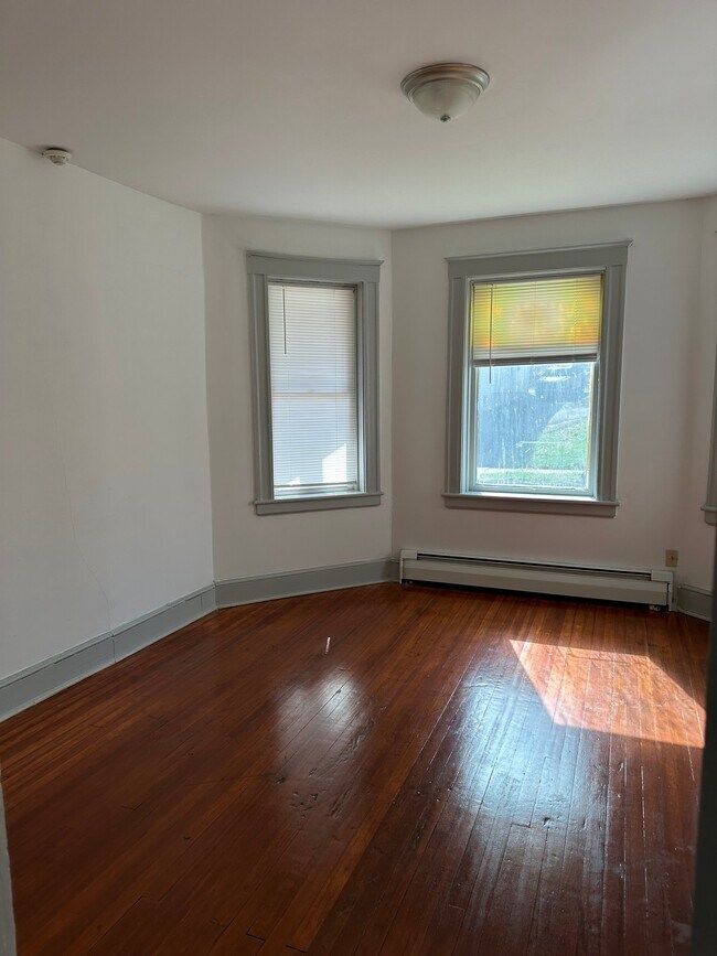 Foto del edificio - 37 Lyman St