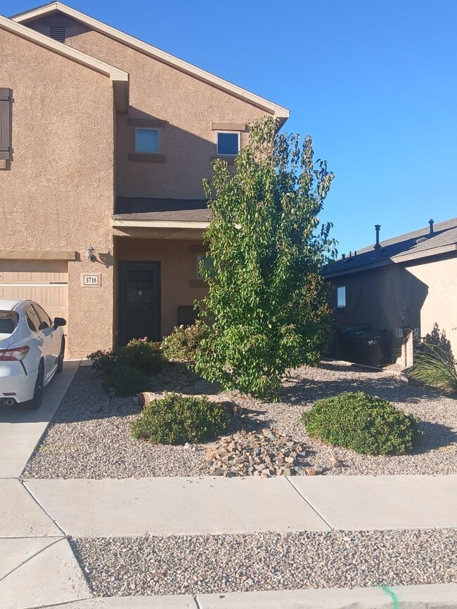 Foto del edificio - 3716 Buffalo Trail Rd NE
