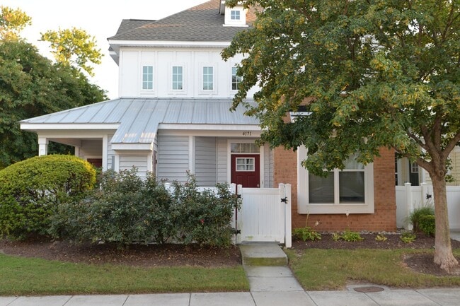 First Floor Condo off Shore Drive - First Floor Condo off Shore Drive