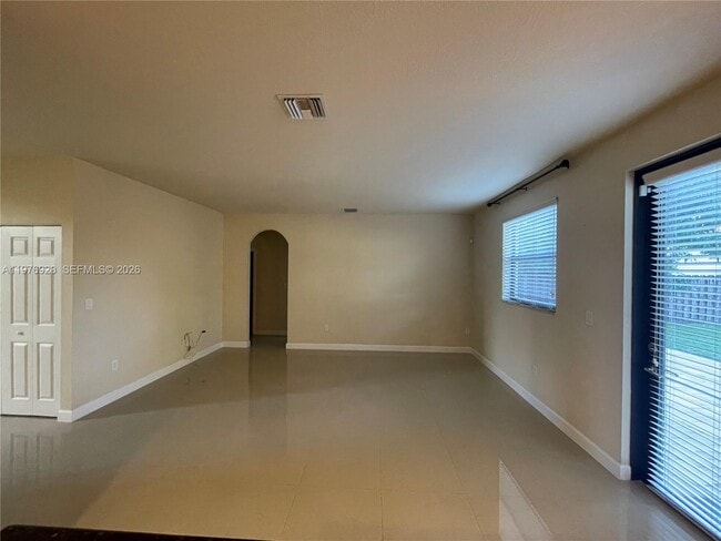 Foto del edificio - 10417 SW 231st Ter