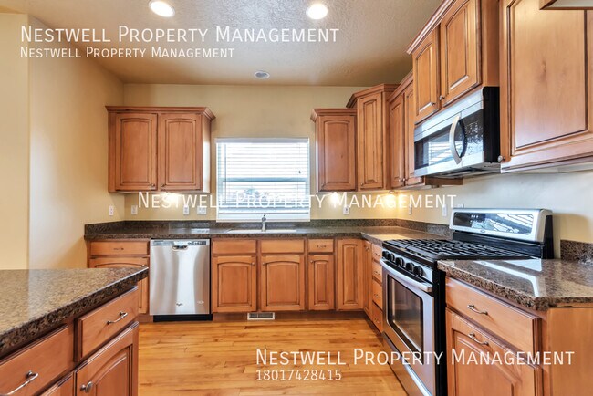 Building Photo - Stunning 5-bed Home in Daybreak