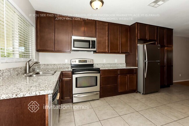 Foto del edificio - 132 S Olive