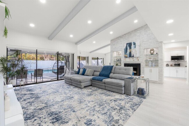 Building Photo - 501 NW 78th Way