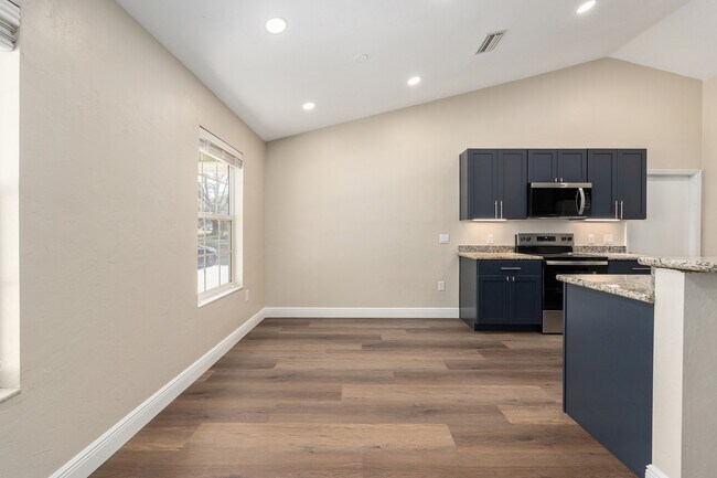 Building Photo - 6523 NW 109th Pl