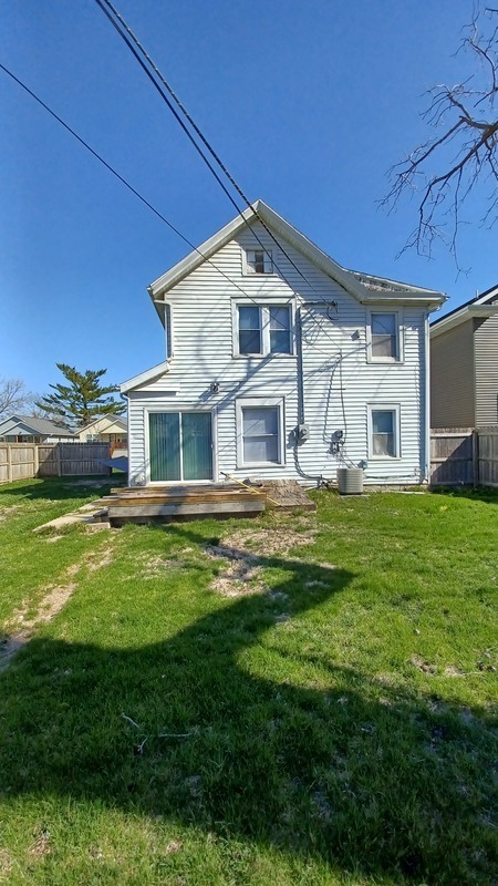 Building Photo - 415 6th Ave SW