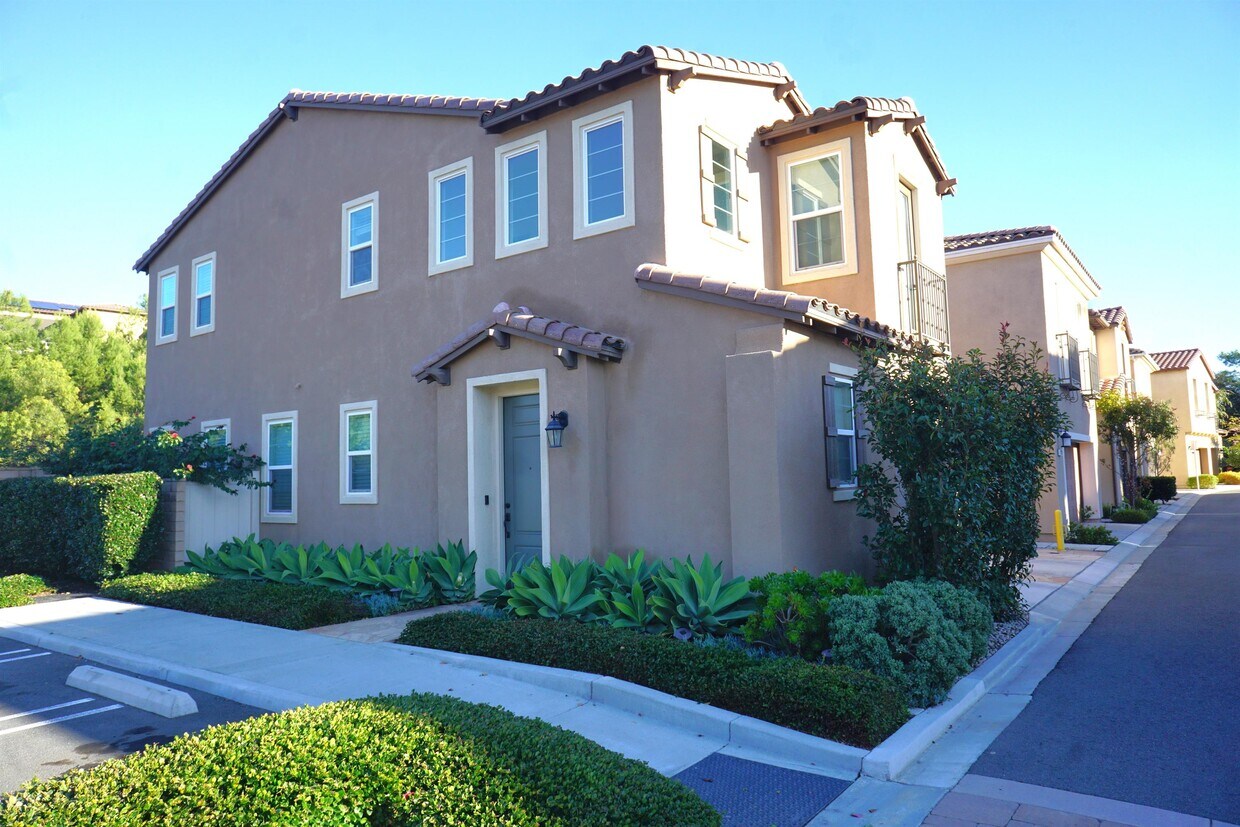 97 Apartments for Rent in Lake Forest, CA Westside Rentals