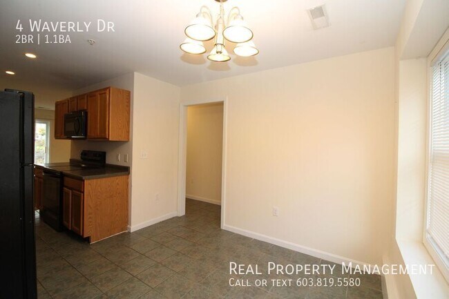 Foto del edificio - 4 Waverly Dr