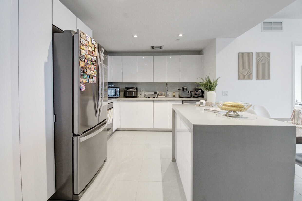 Foto principal - 1600 NE 1st Ave