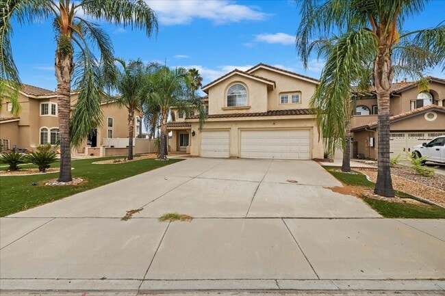 Building Photo - Lakefront Home for Lease – Panoramic Views...