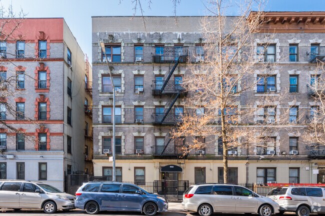 Fotografía del edificio - 502 W 173rd St
