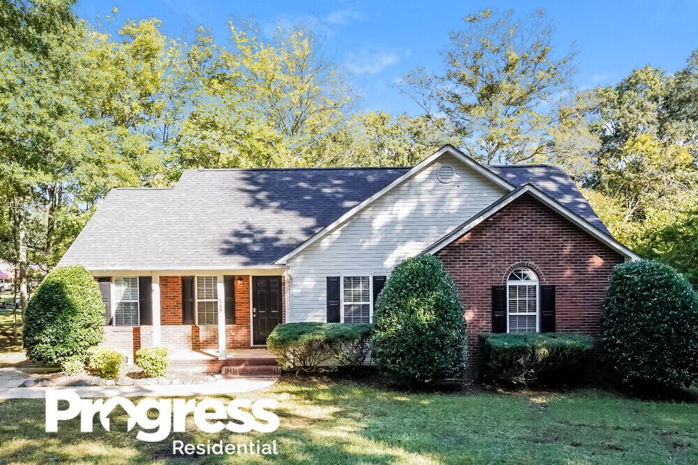 109 Colonial Cir, Wingate, NC 28174 House Rental in Wingate, NC