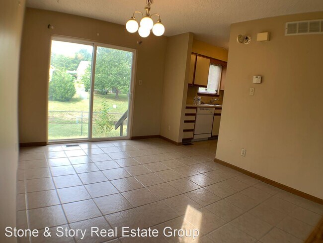 Building Photo - 2 br, 1.5 bath House - 2203 SW Brandywine ...