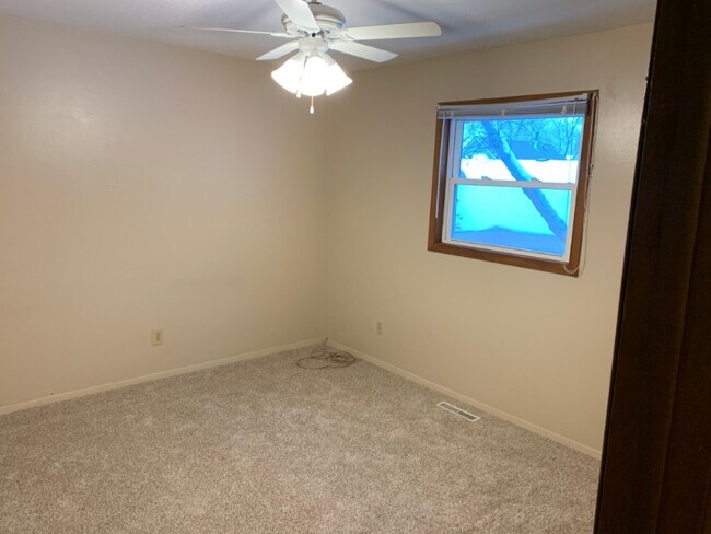 Foto del edificio - 203 E Wilson St