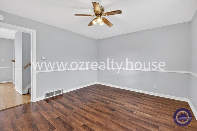 Foto del edificio - 3377 Lagrange St