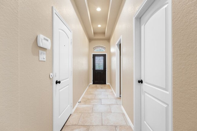 Foto del edificio - 8710 White Crown