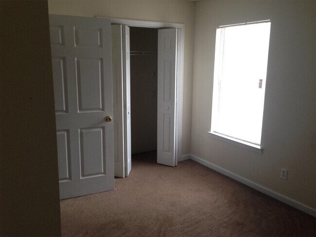 Foto del edificio - 432 15th St NE