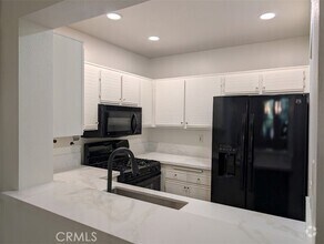 Building Photo - 24153 Del Monte Dr.