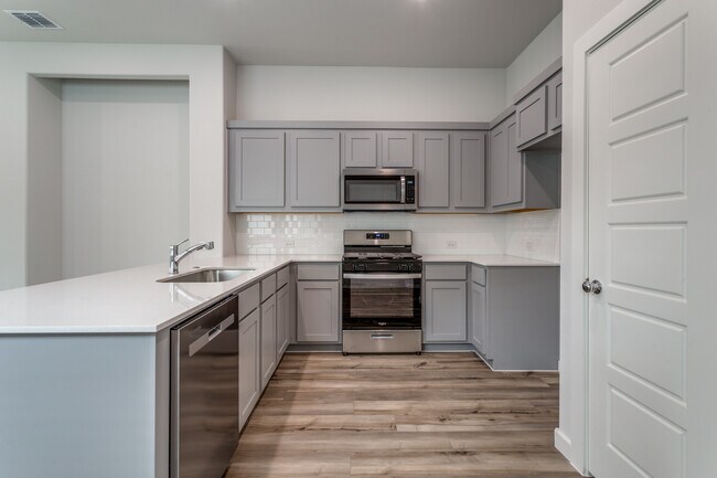 Foto del edificio - 218 Berkshire Dr