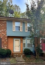 Building Photo - 16136 Clarence Ct