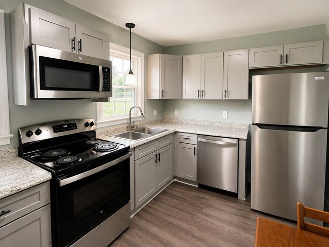 Building Photo - 207A Churchhill Circle