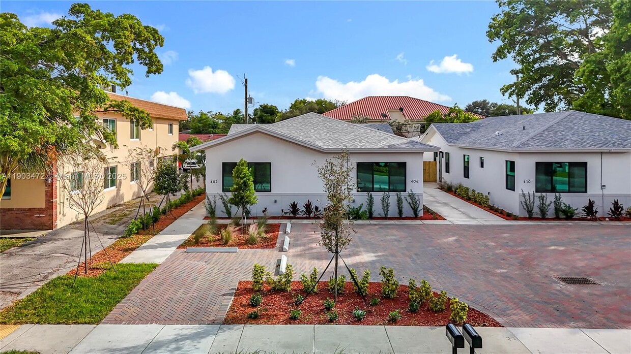 Foto principal - 410 NW 41st St