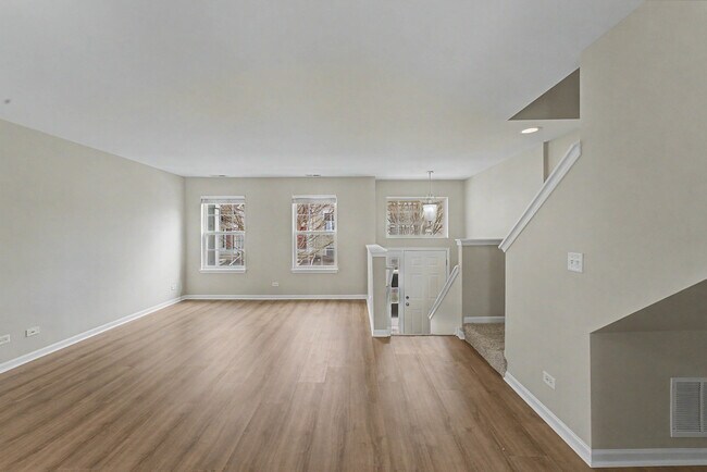 Foto del edificio - 534 Richard Brown Blvd