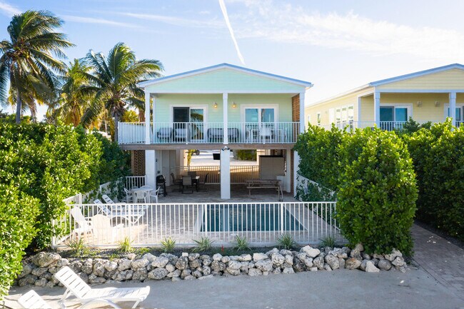 Building Photo - 2146 Overseas Hwy