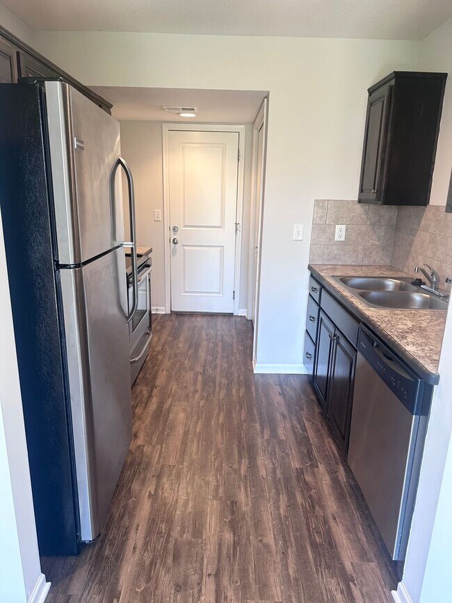 Foto del edificio - 3 Bed | 2.5 Bath | 1 Car Garage Townhome in Grain Valley