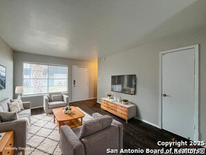 Foto del edificio - 2802 Lasses Blvd