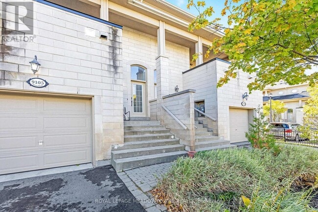 Photo du bâtiment - 9105 Derry Rd W