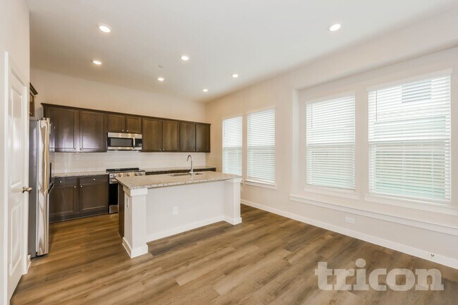 Foto del edificio - 1038 Fallgate Dr