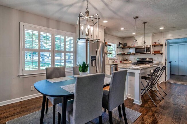 Foto del edificio - 679 Pine Valley Rd SW