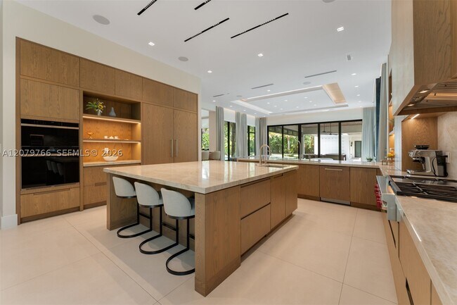 Foto del edificio - 10860 SW 67th Ct
