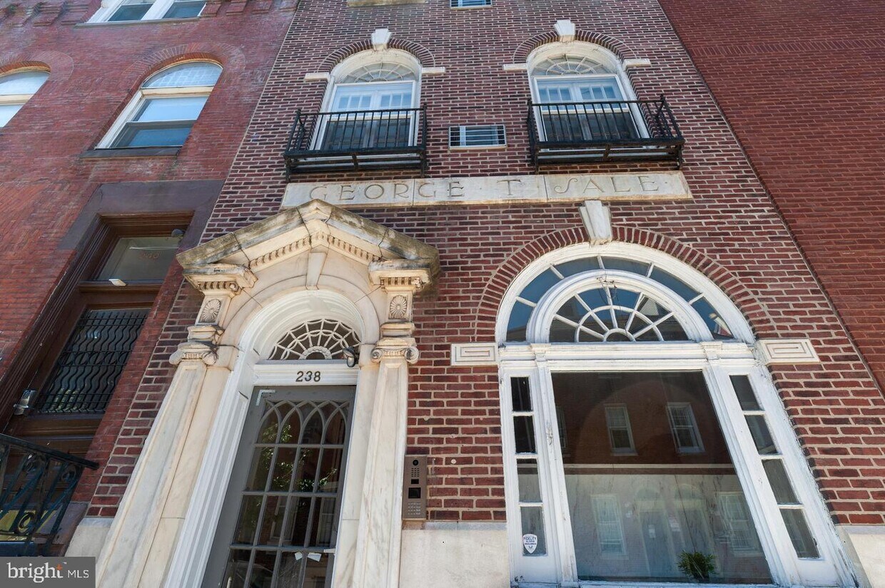 Primary Photo - 238 S 13th St