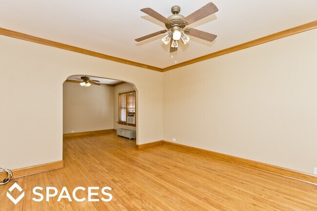 Foto del edificio - 3971 N Normandy Ave