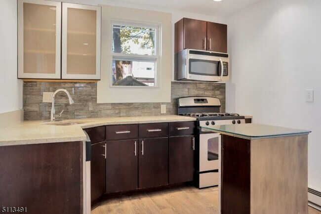 Building Photo - 57 Marcellus Ave