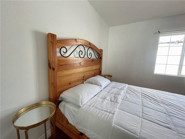 Foto del edificio - 6638 Bovey Ave