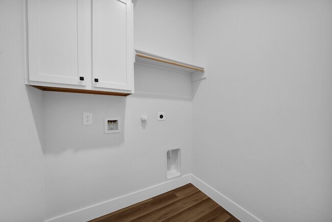 Building Photo - 38634 Spur 149 Rd